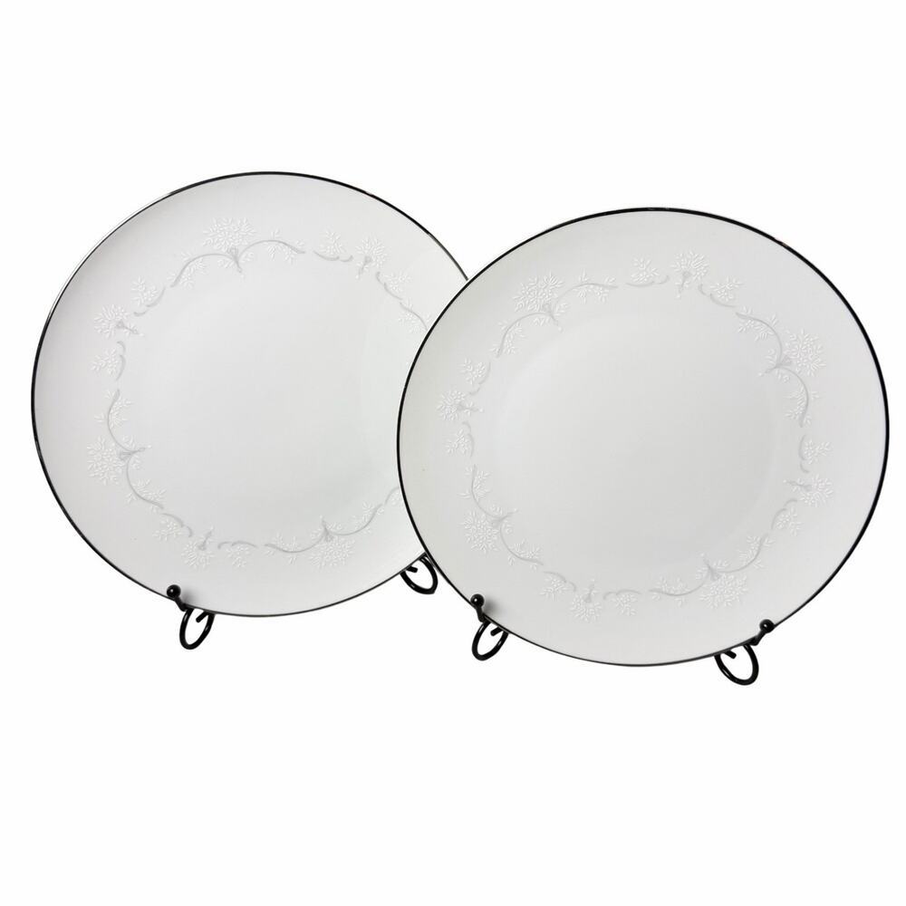 Vintage Noritake Japan Whitebrook White Flowers Set of 2 Plates